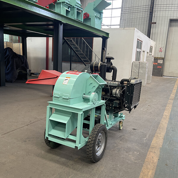 Diesel Engine Wood Shredder