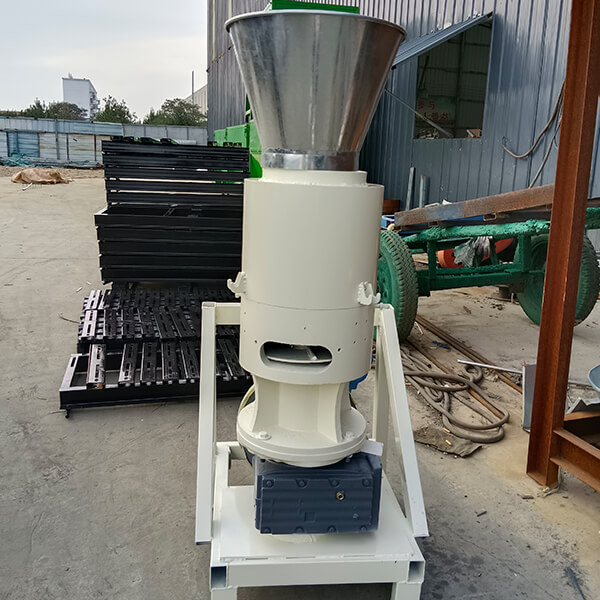 Pellet Machinery, Crusher, Mixer, Cooler, Packing MachinePTO Wood Pellet Machine